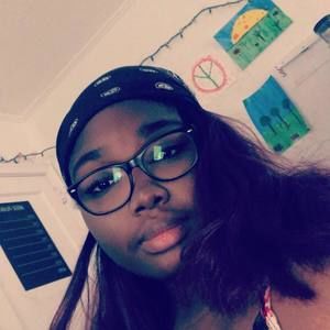 Meet your Posher, Monica